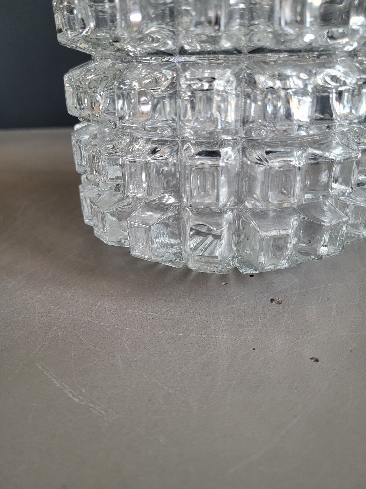 Suspension vintage globe en verre moulé- Ref 305