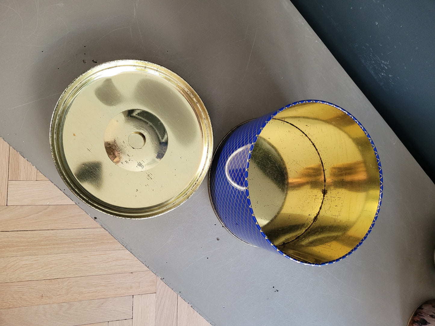 Boîte à biscuits en fer blanc - Ref 818