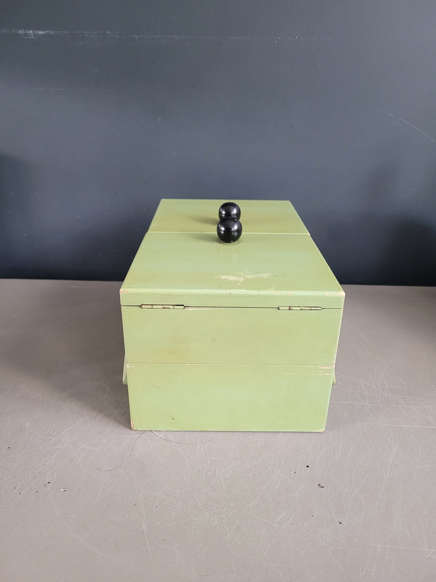Travailleuse vintage en bois peint - Boîte à couture - Ref 480