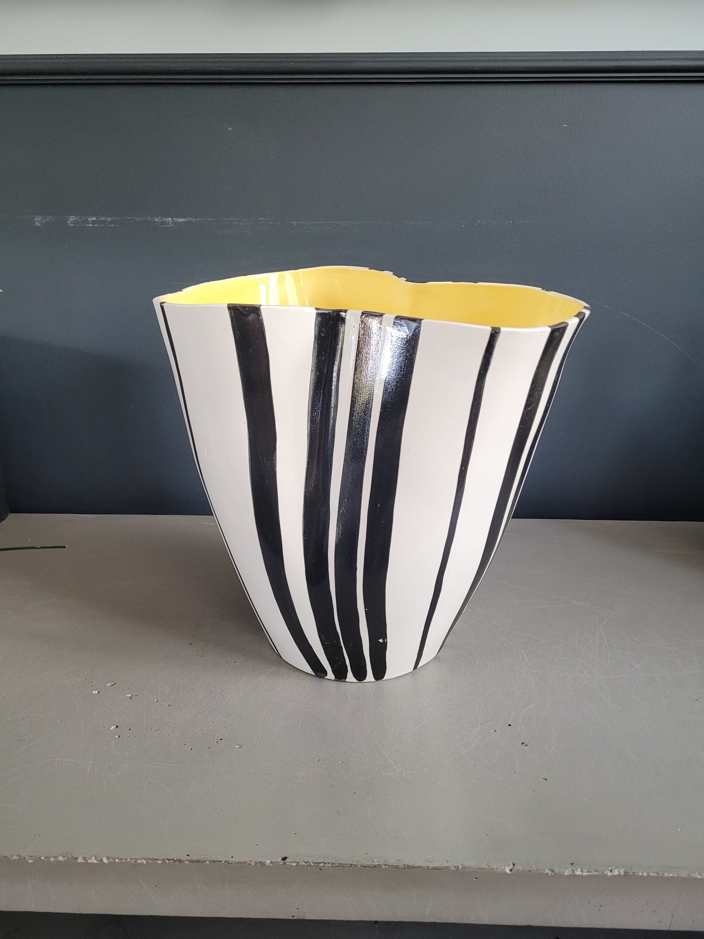 Grand vase à rayures Revernay, 1950 - Ref 437