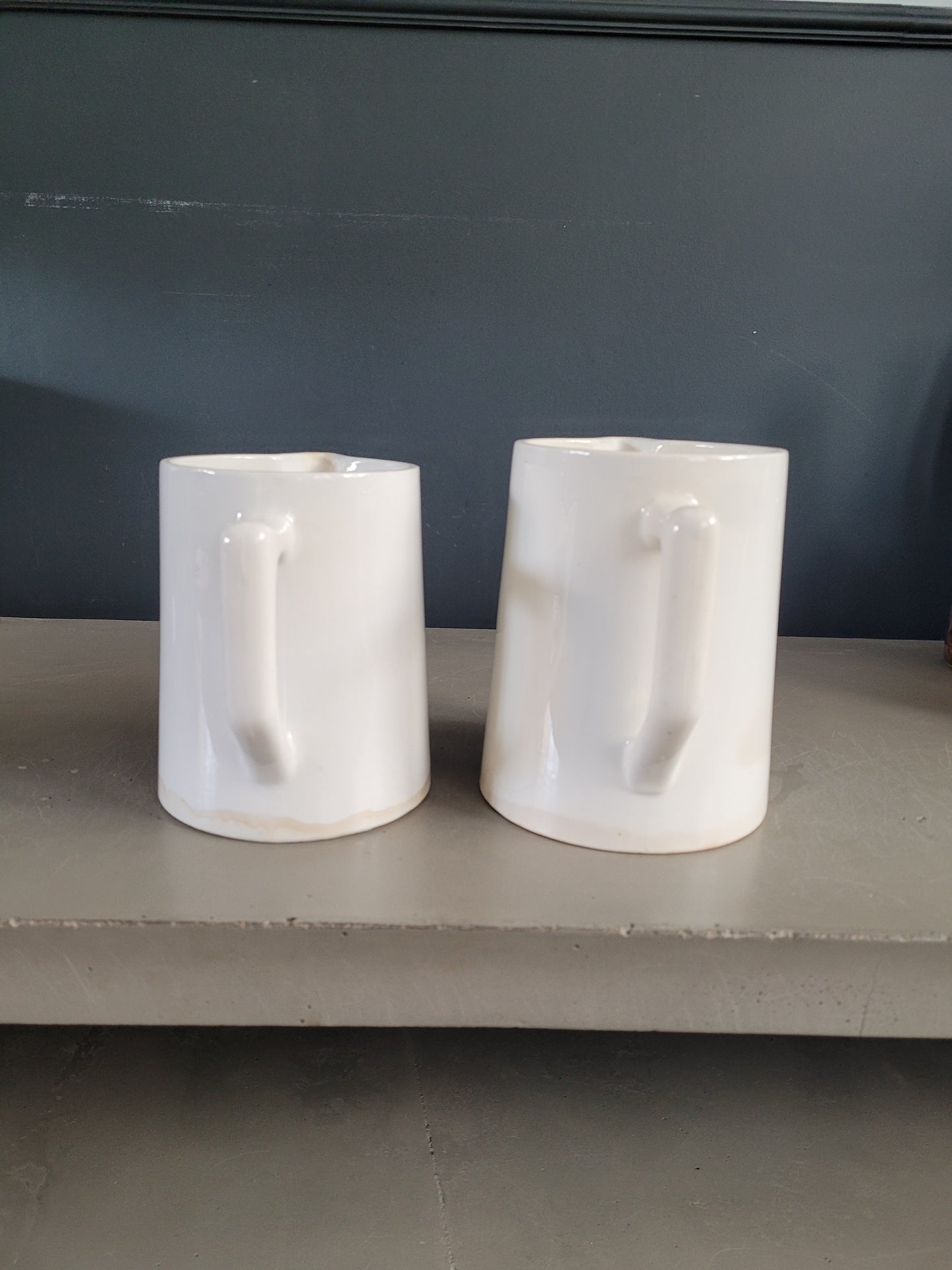 Paire de pichets en porcelaine de Digoin - Ref 327