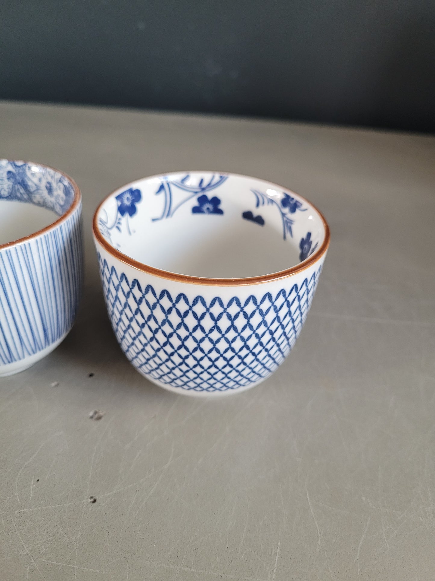 4 tasses à café en porcelaine- Ref 511