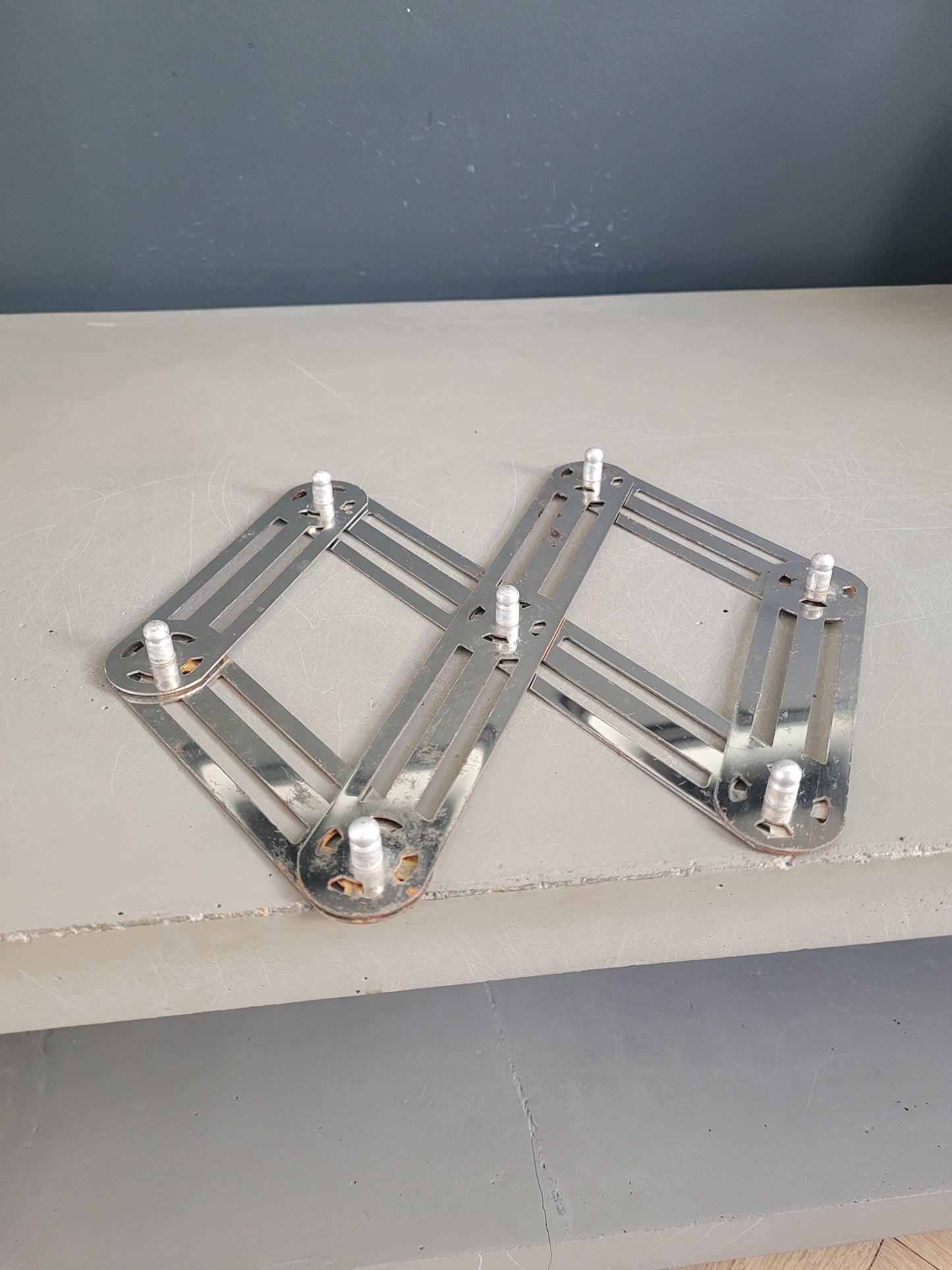 Dessous de plat articulé chromé - Ref 604