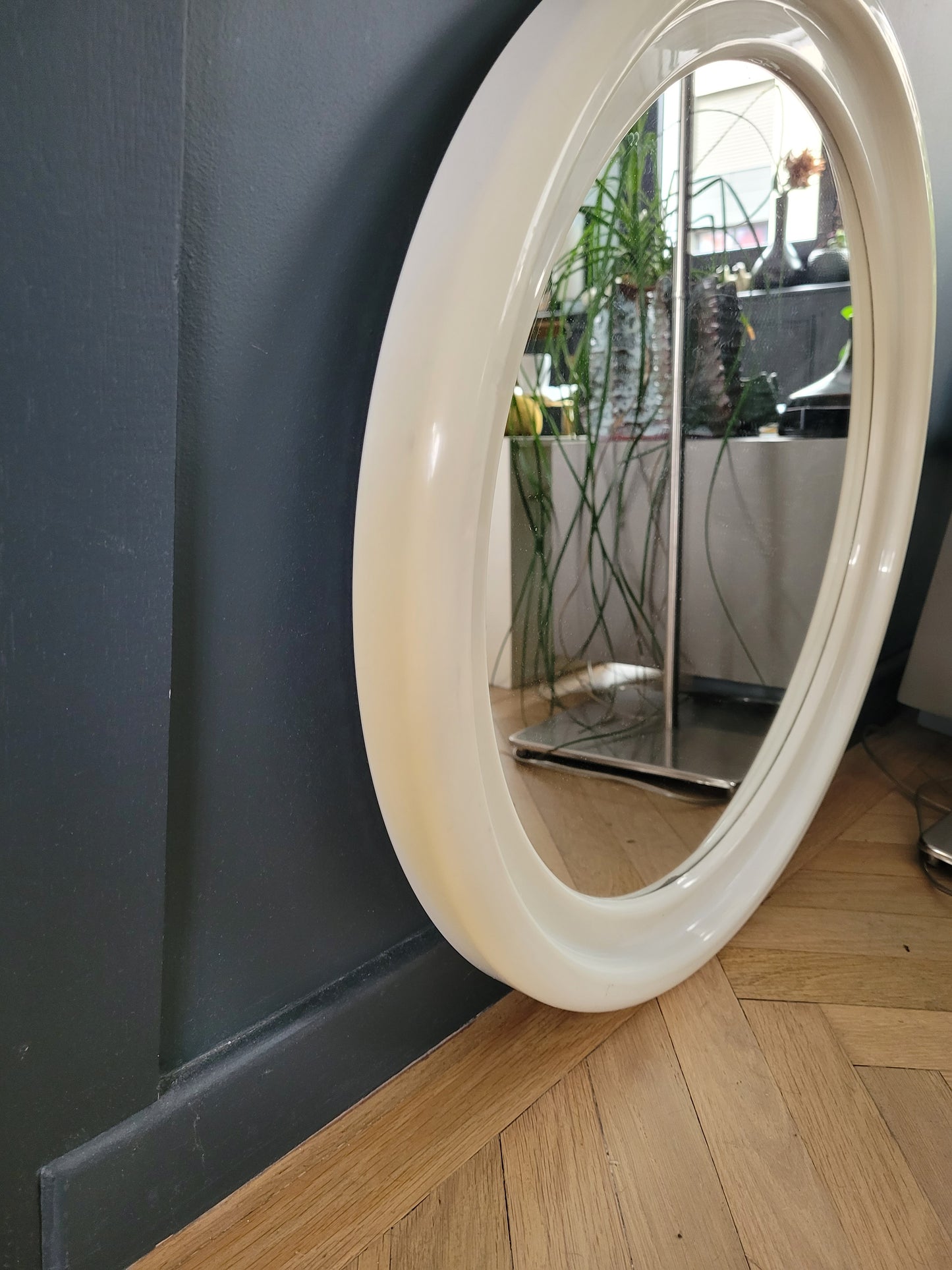 Miroir rond vintage en plastique- Ref 548