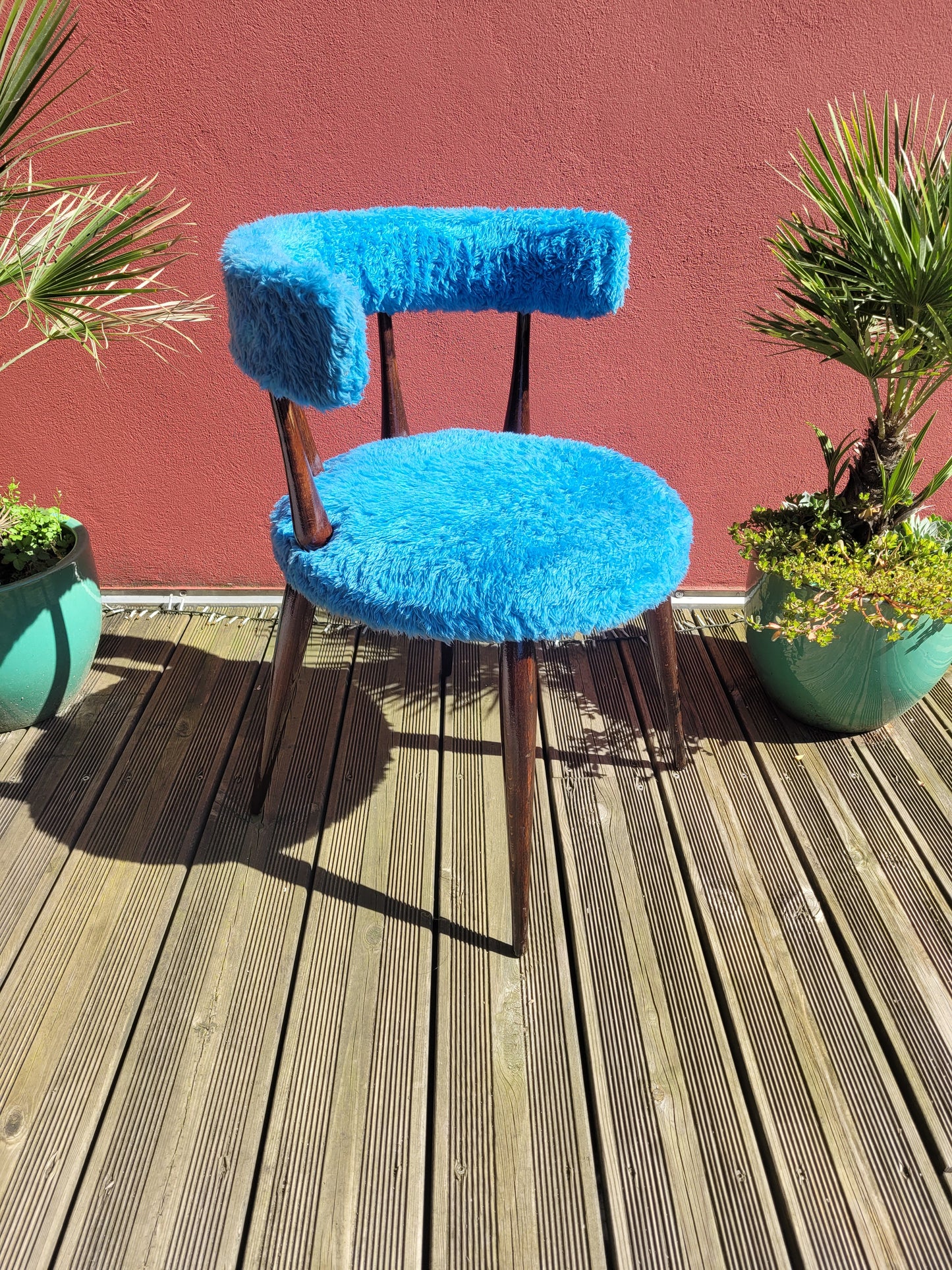 Chaise moumoute bleue vintage - Ref 551