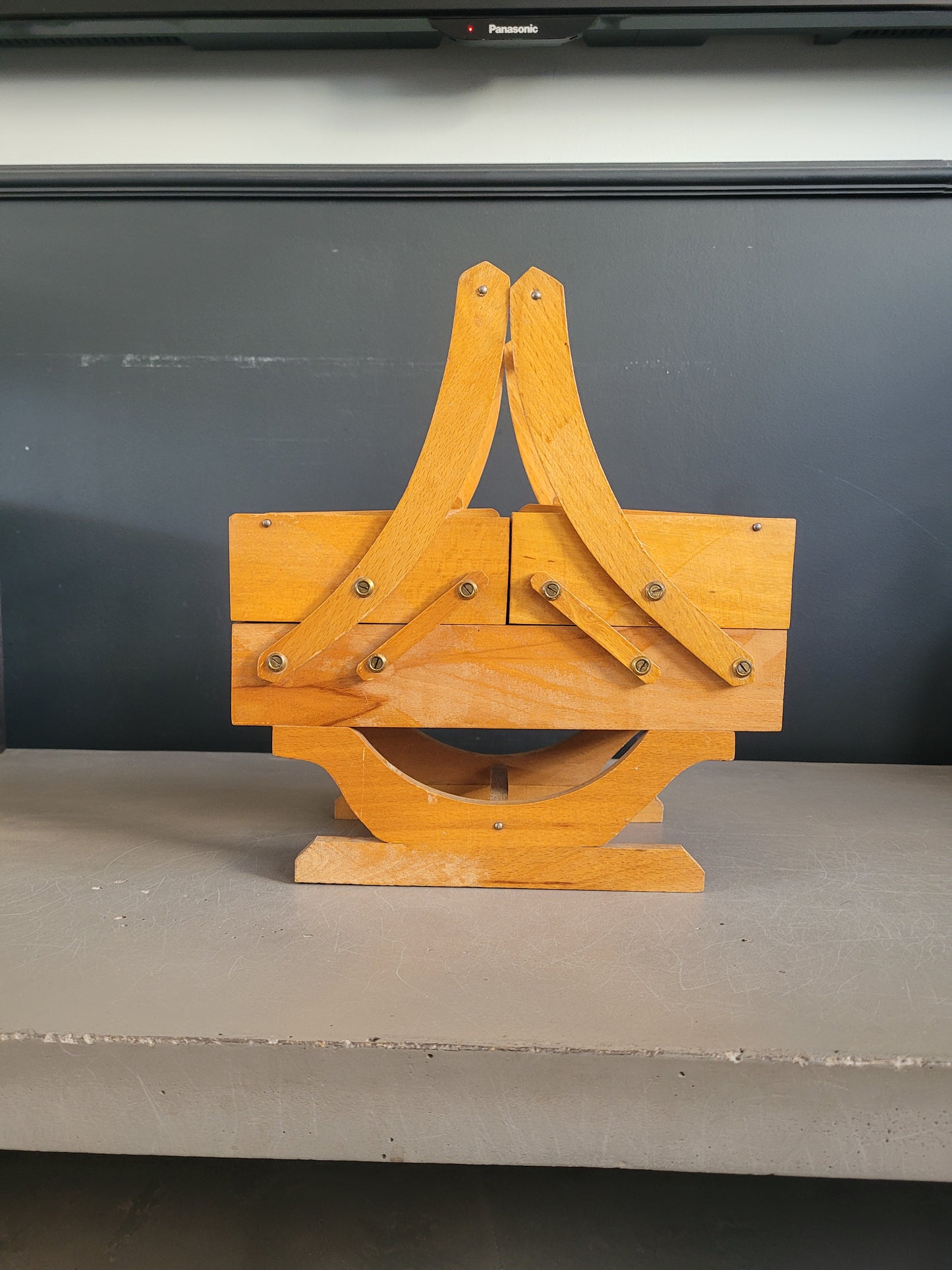 Travailleuse vintage en bois - Ref 605