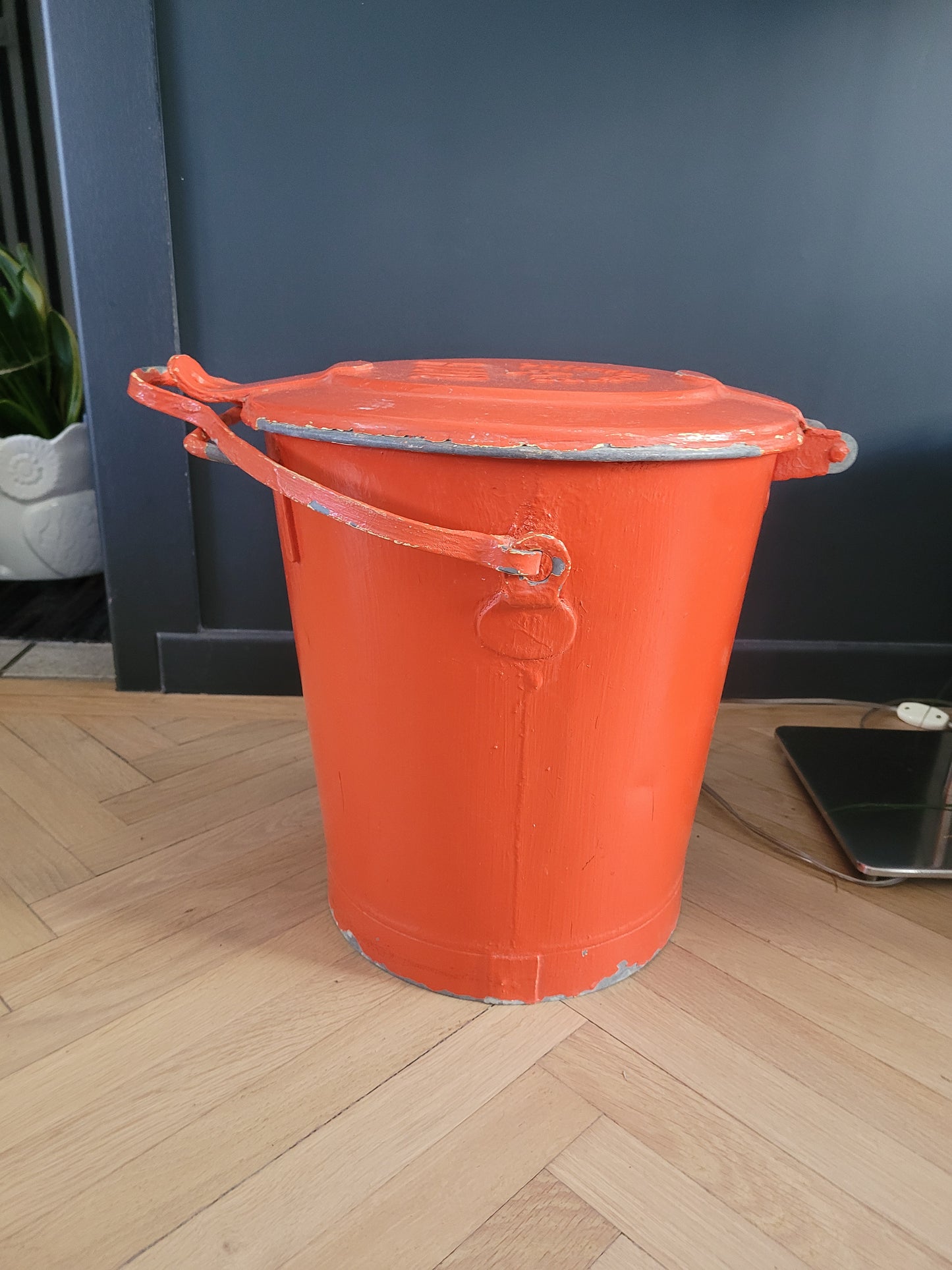 Poubelle métallique Patent Ochsner 1950 - Ref 553