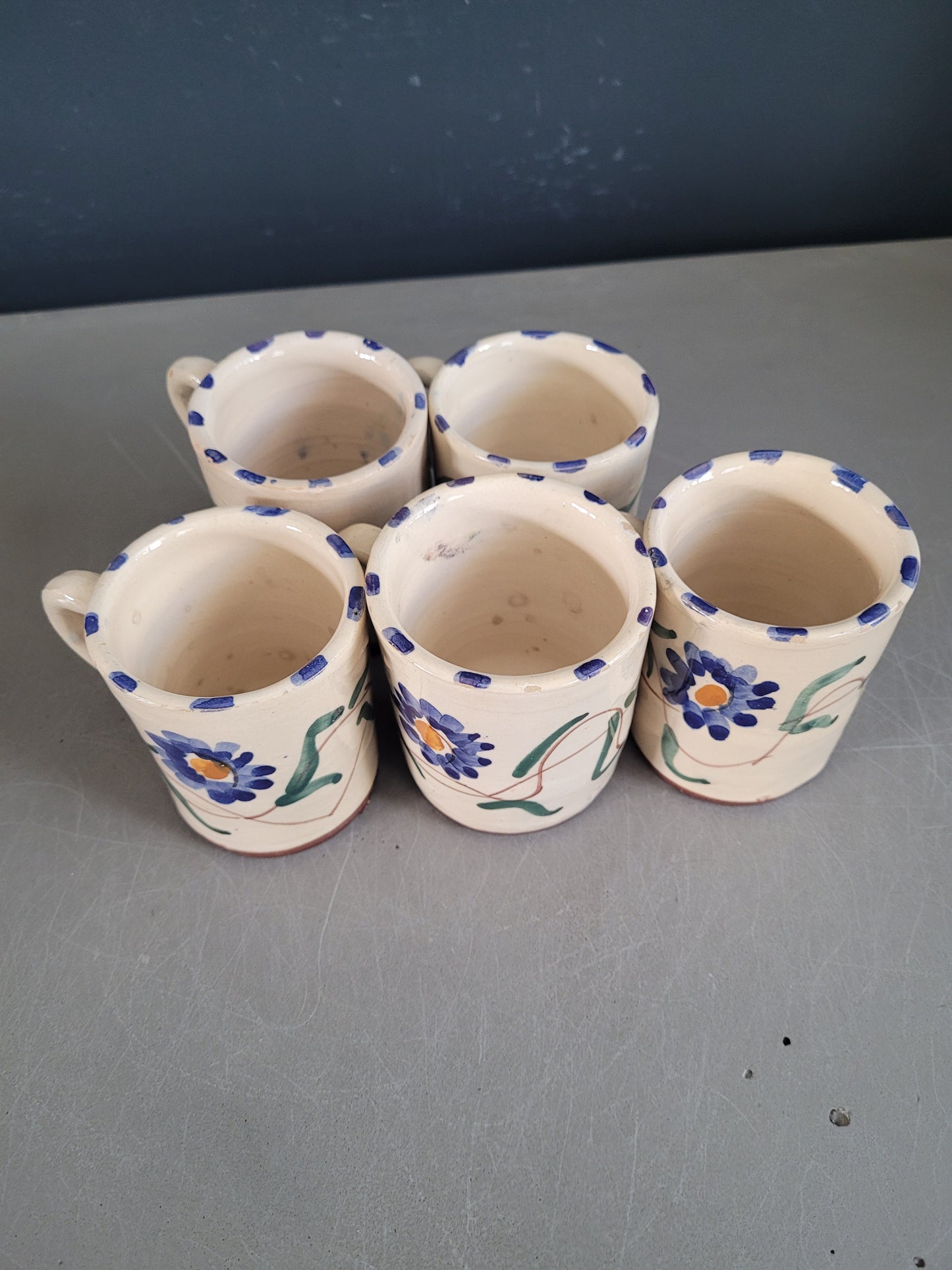 5 tasses en céramique émaillée - Ref 524