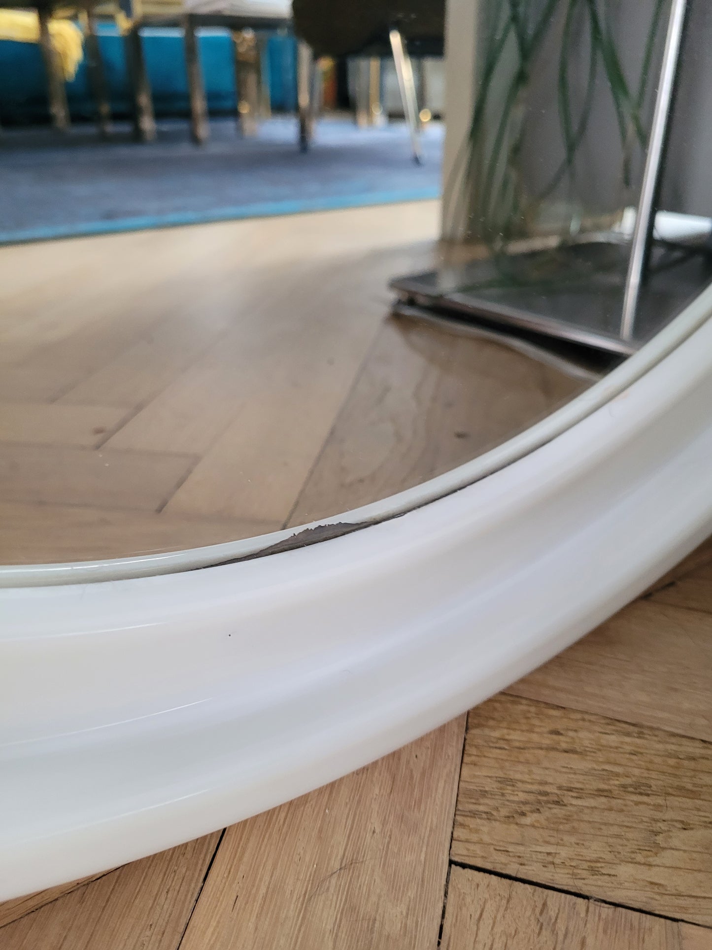 Miroir rond vintage en plastique- Ref 548