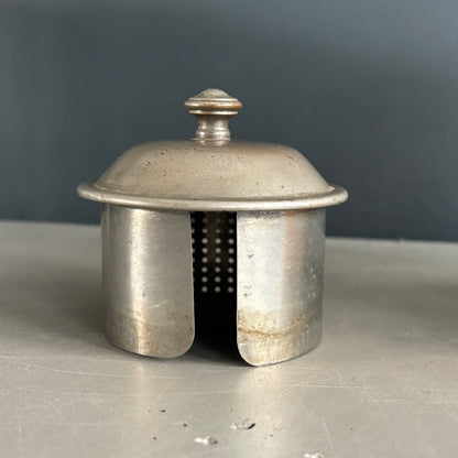 Théière ancienne en faïence et couvercle-filtre en étain - Ref 1250
