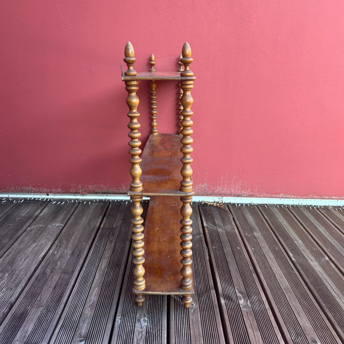 Étagère en noyer en bois perlé - Ref 1240