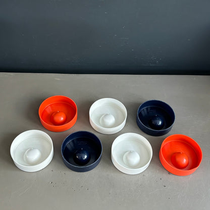 Lot de 7 coquetiers vintage en plastique - Ref 1333