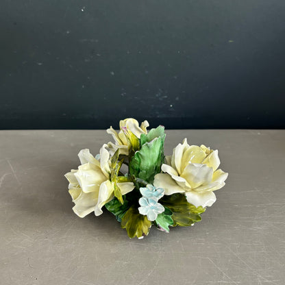 Bougeoir roses en barbotine de porcelaine - Capodimonte Italie - Ref 1378