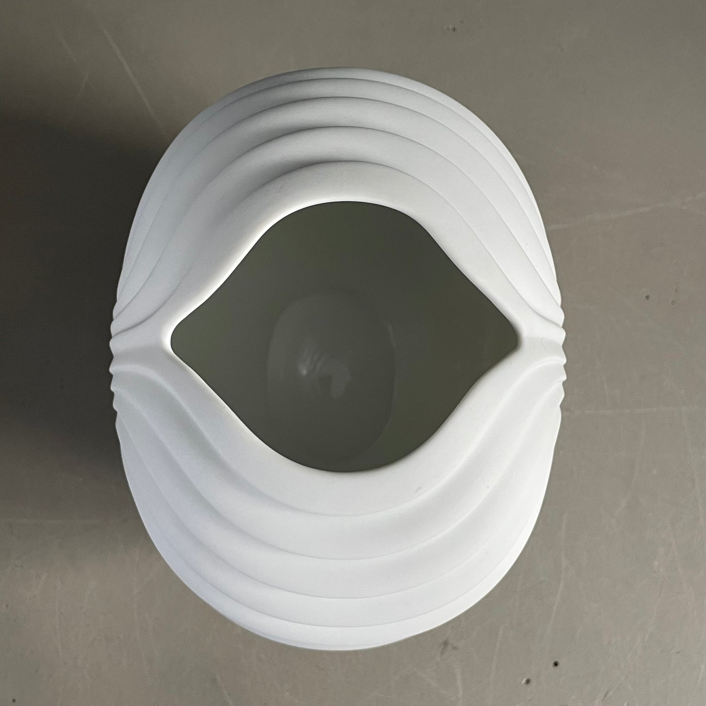 Vase en biscuit Rosenthal - Ref 1056