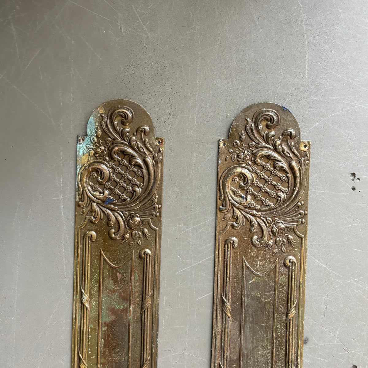 2 plaques de propreté anciennes - 53cm - Ref 1338