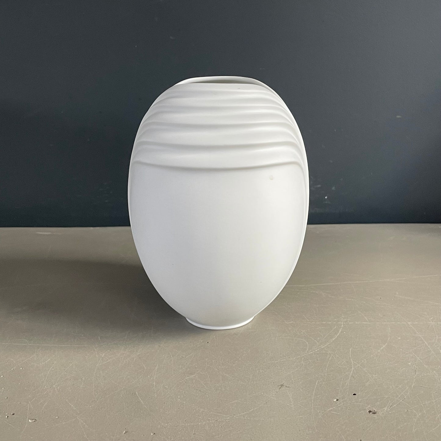 Vase en biscuit Rosenthal - Ref 1056