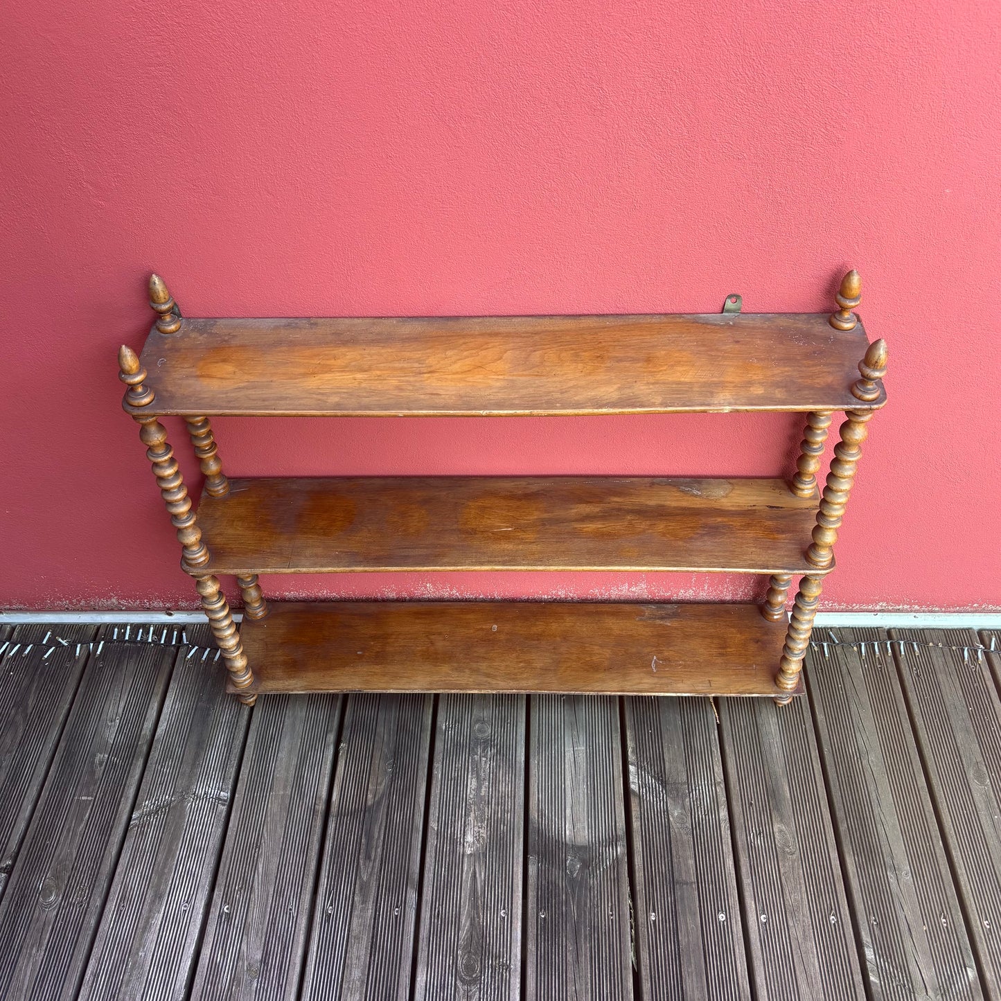 Étagère en noyer en bois perlé - Ref 1240