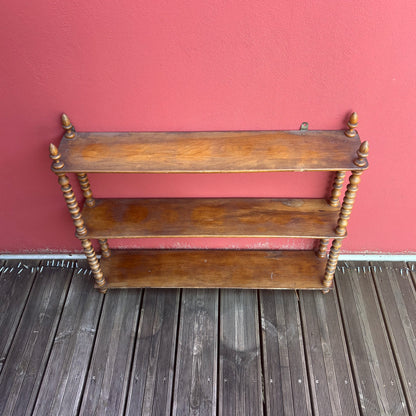 Étagère en noyer en bois perlé - Ref 1240