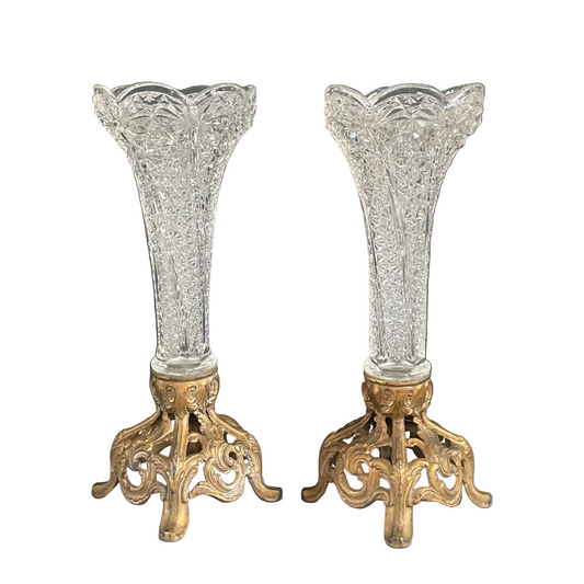 Paire du bougeoirs en régule et verre moulé - Ref 937