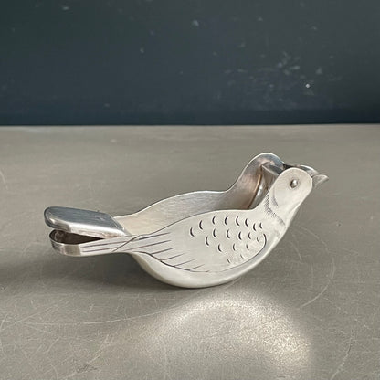 Presse-citron oiseau ancien en metal argenté - Ref 929