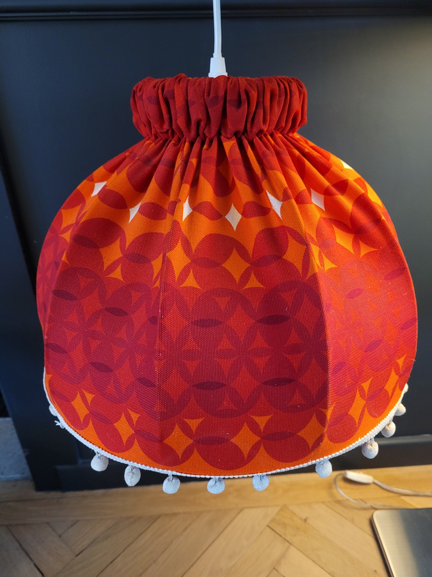 Suspension vintage abat-jour en tissu orange et rouge - Ref 66