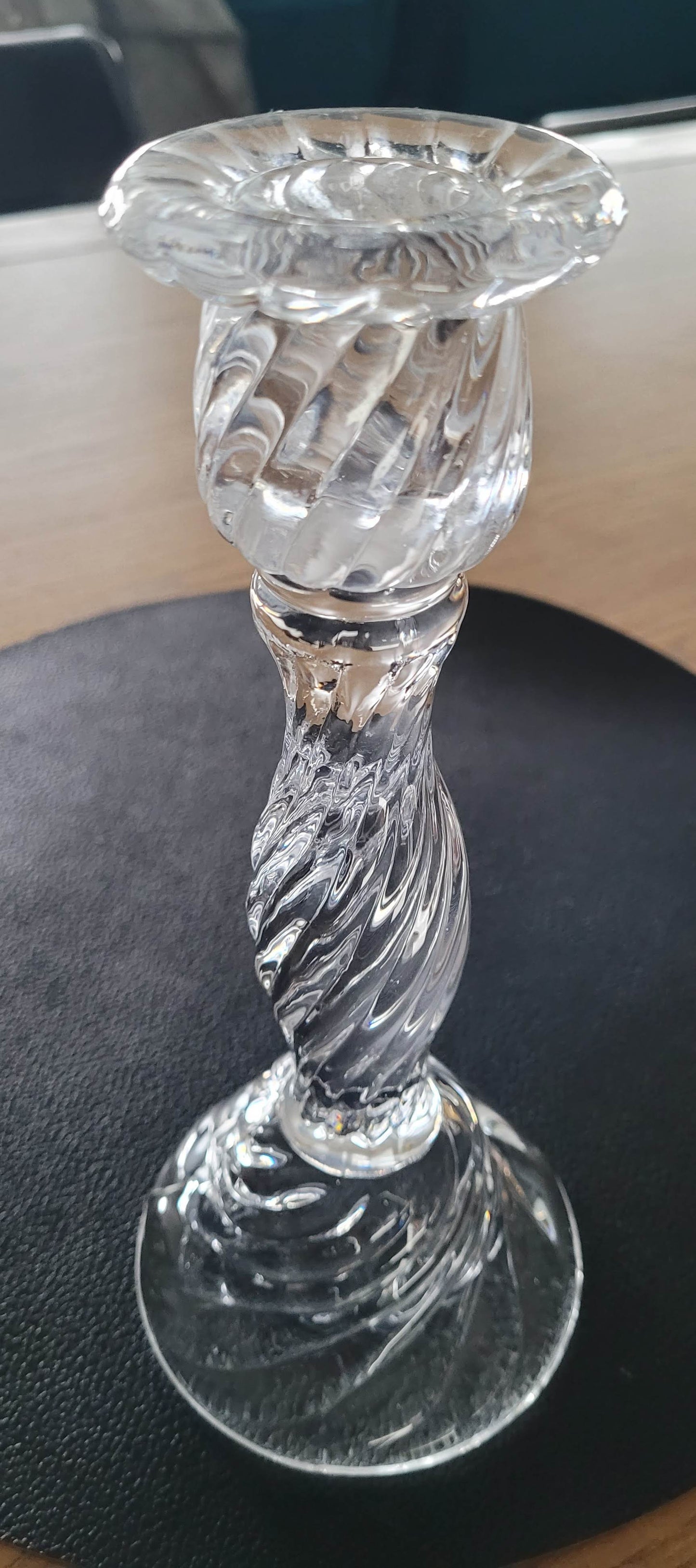 Bougeoir en verre moulé torsadé - Ref 33