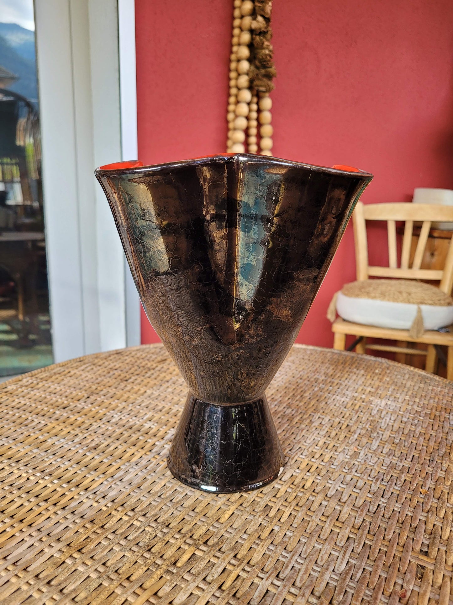 Vase vintage 4 lobes, noir et rouge - Ref 177