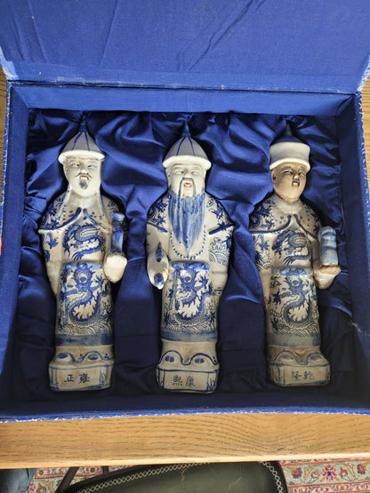 Ensemble de 3 statuettes chinoises de l'empereur Qing - ref 195