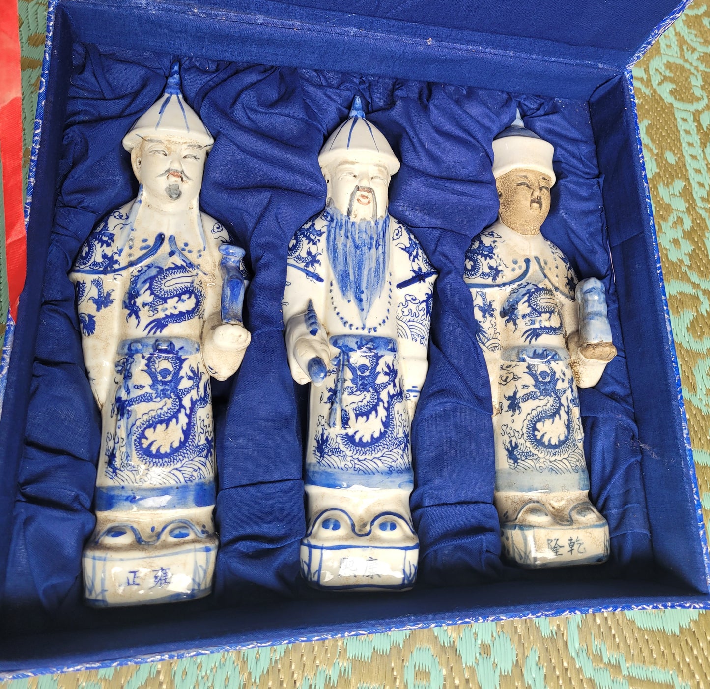 Ensemble de 3 statuettes chinoises de l'empereur Qing - ref 195