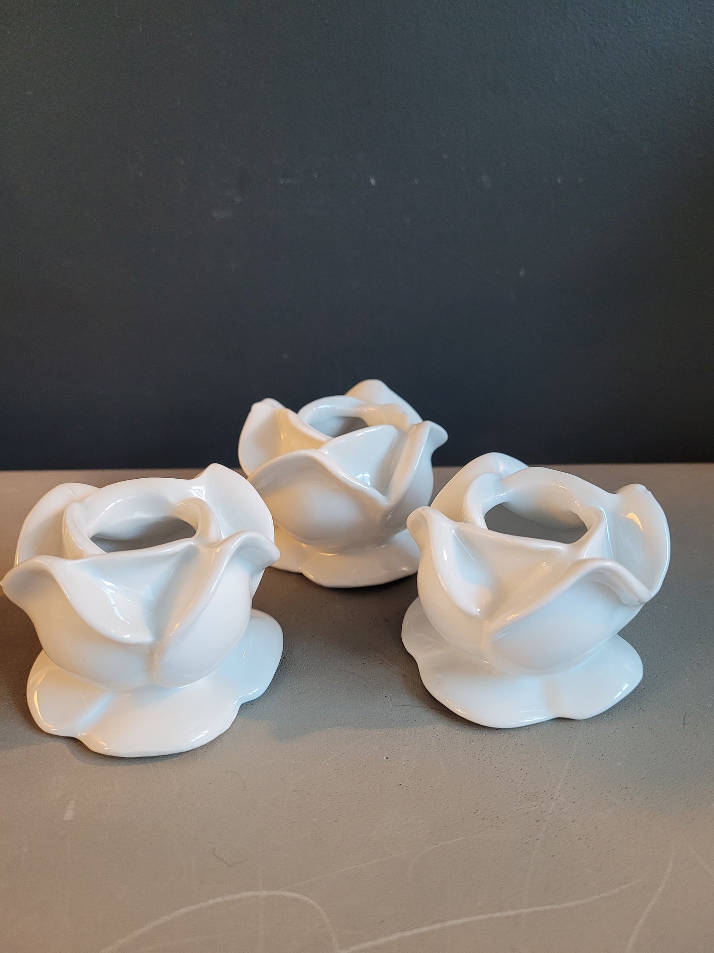 Trio de bougeoirs en porcelaine de Limoges - ref 213