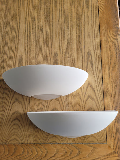 Paire d'appliques demi-lune en plâtre - ref 235