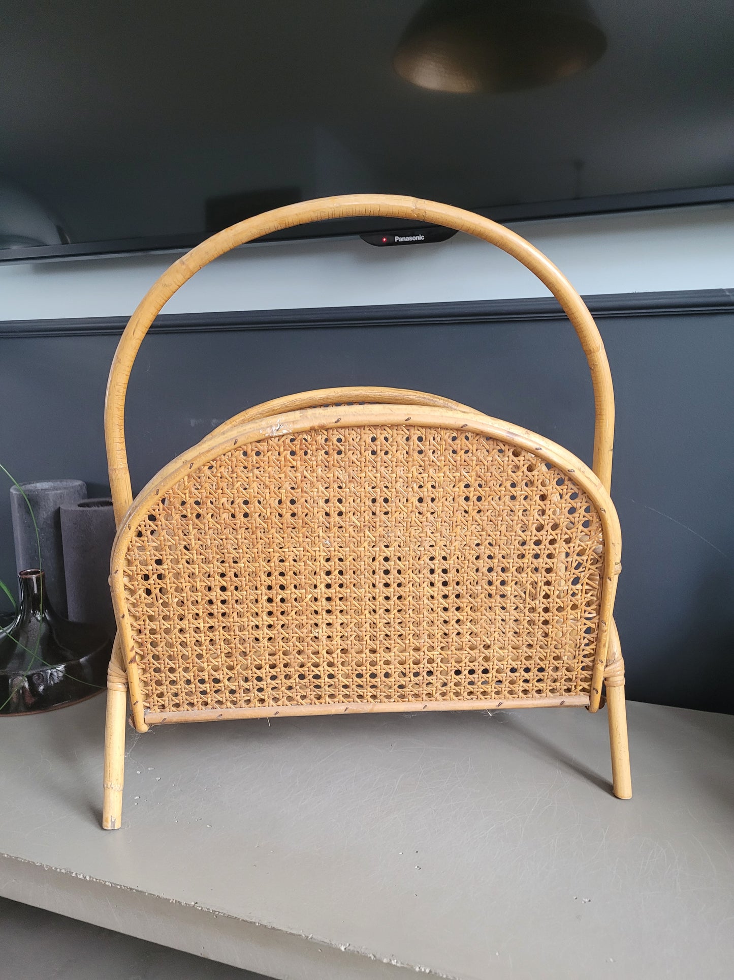 Porte-revues en rotin et cannage - Ref 101