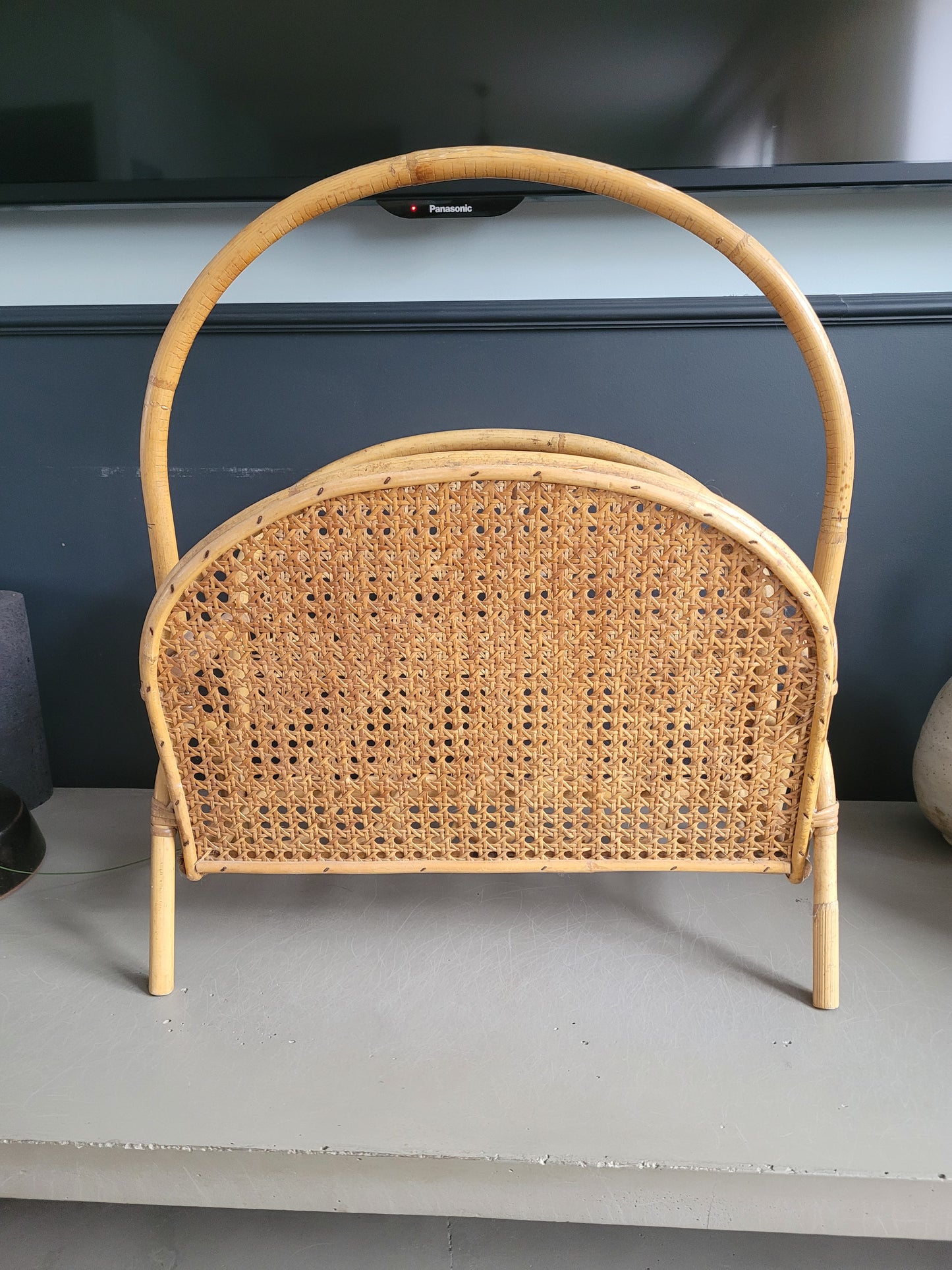 Porte-revues en rotin et cannage - Ref 101