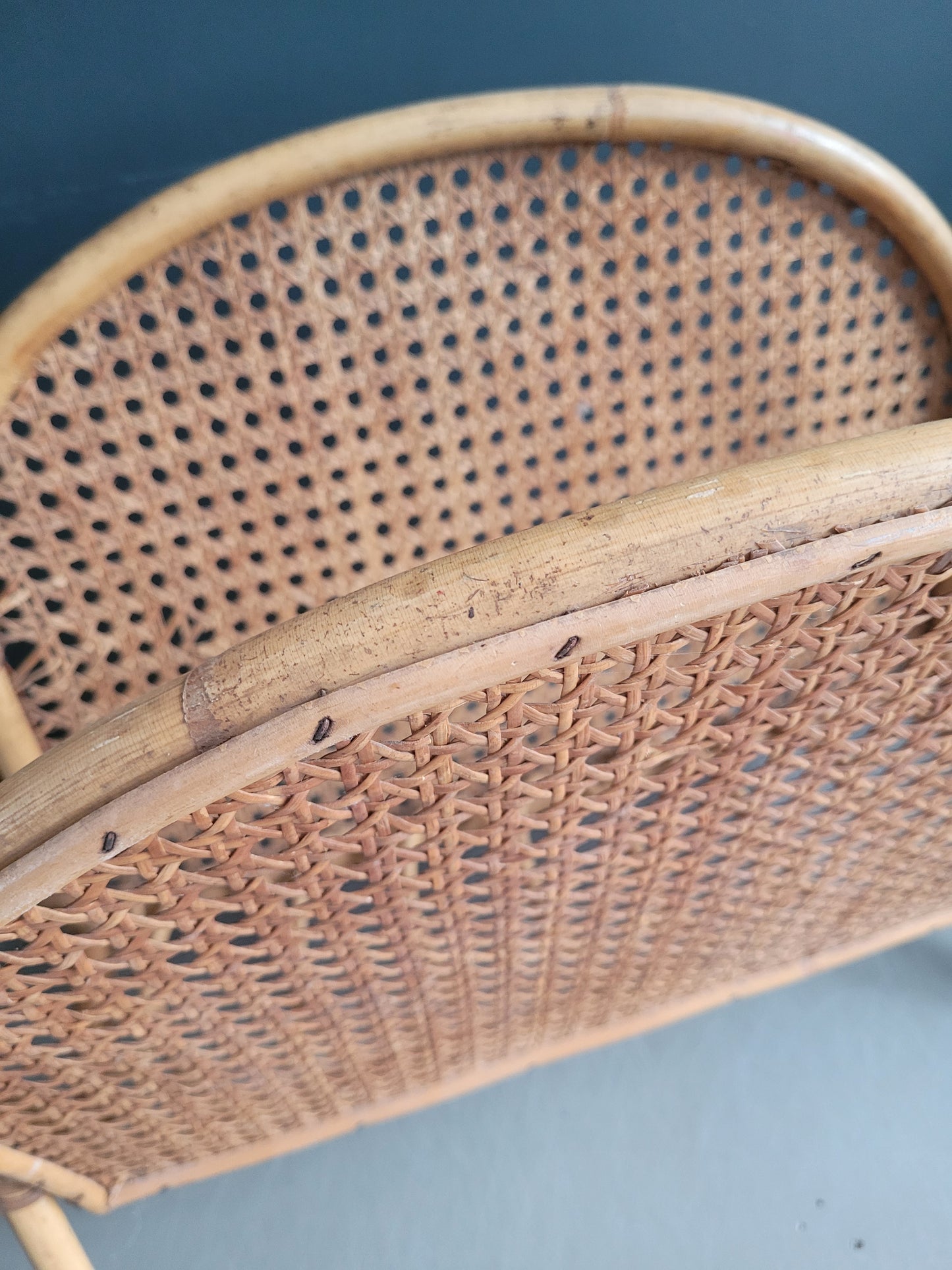 Porte-revues en rotin et cannage - Ref 101