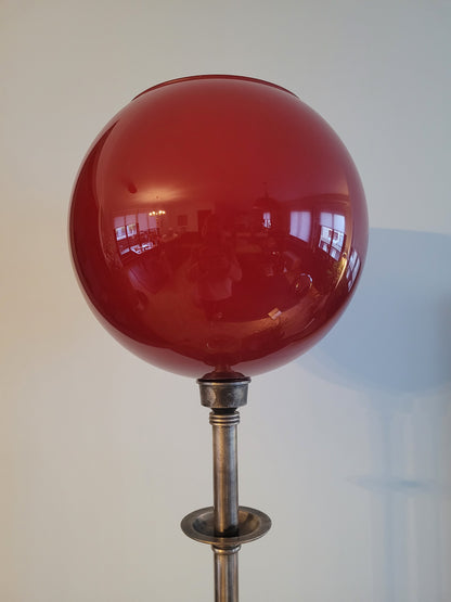 Lampadaire à plateau avec globe en verre opaline - Ref 251