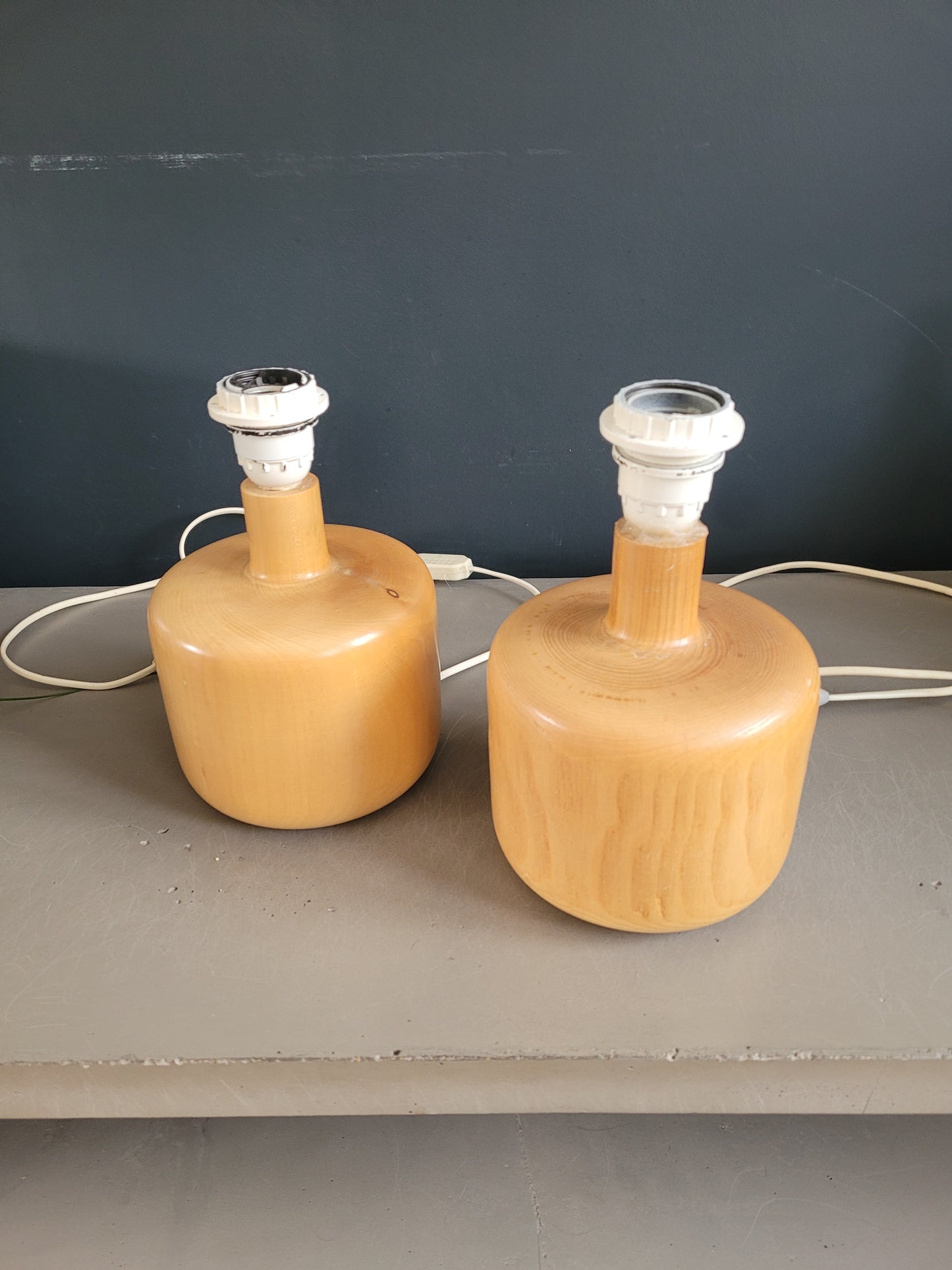 Paire de pieds de lampes en bois clair vintage - Ref 252