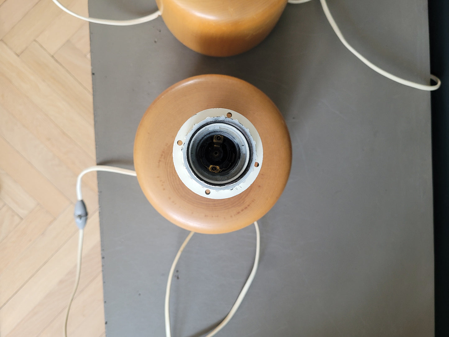 Paire de pieds de lampes en bois clair vintage - Ref 252