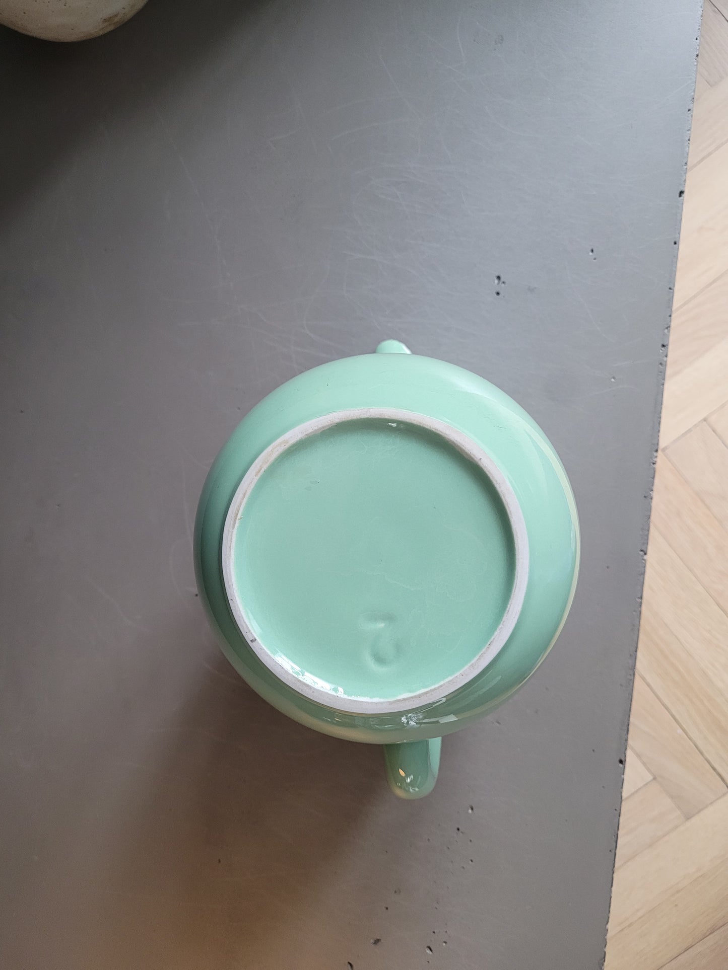 Grand pichet à eau en porcelaine vert d'eau - Ref 150