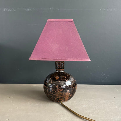 Lampe à pied en céramique et abat-jour pyramidal base carrée - Ref 1238