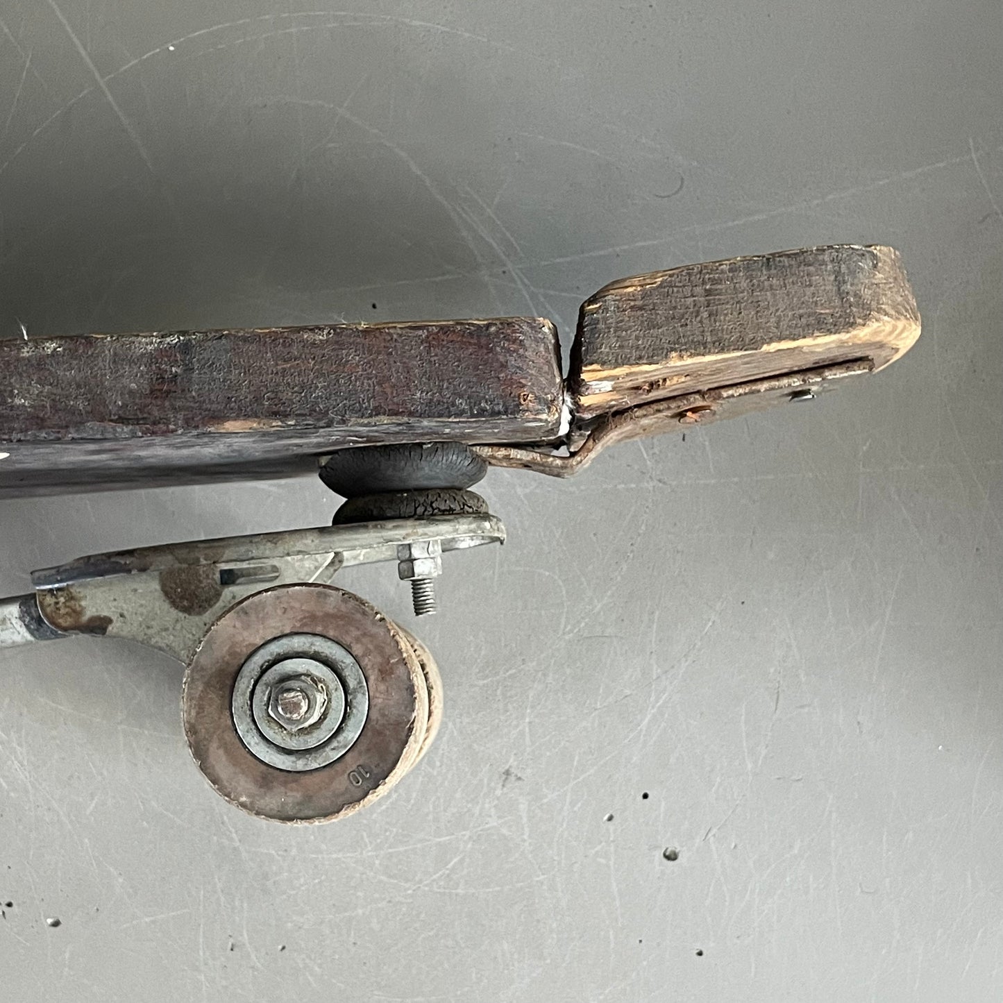 Skateboard en bois années 50 - Ref 1082