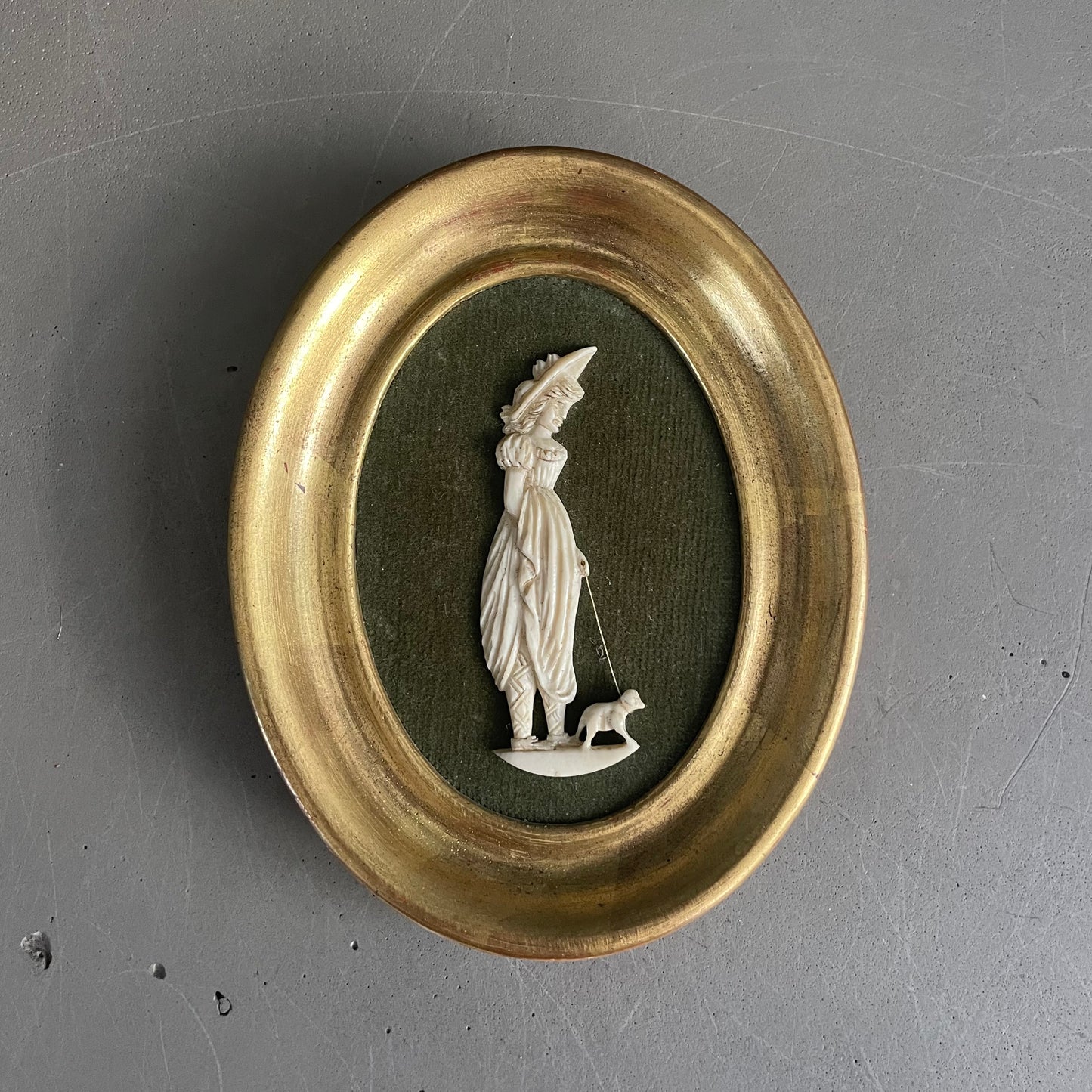 Paire de tableaux miniatures sculptures en os - Ref 1078