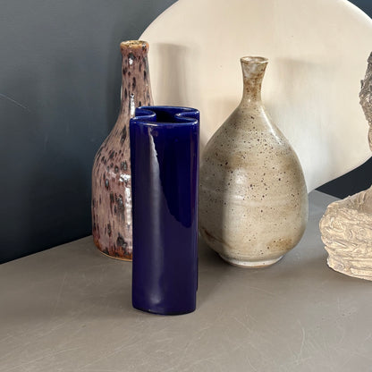 Vase vintage en céramique émaillée bleue Klein - Ref 1278