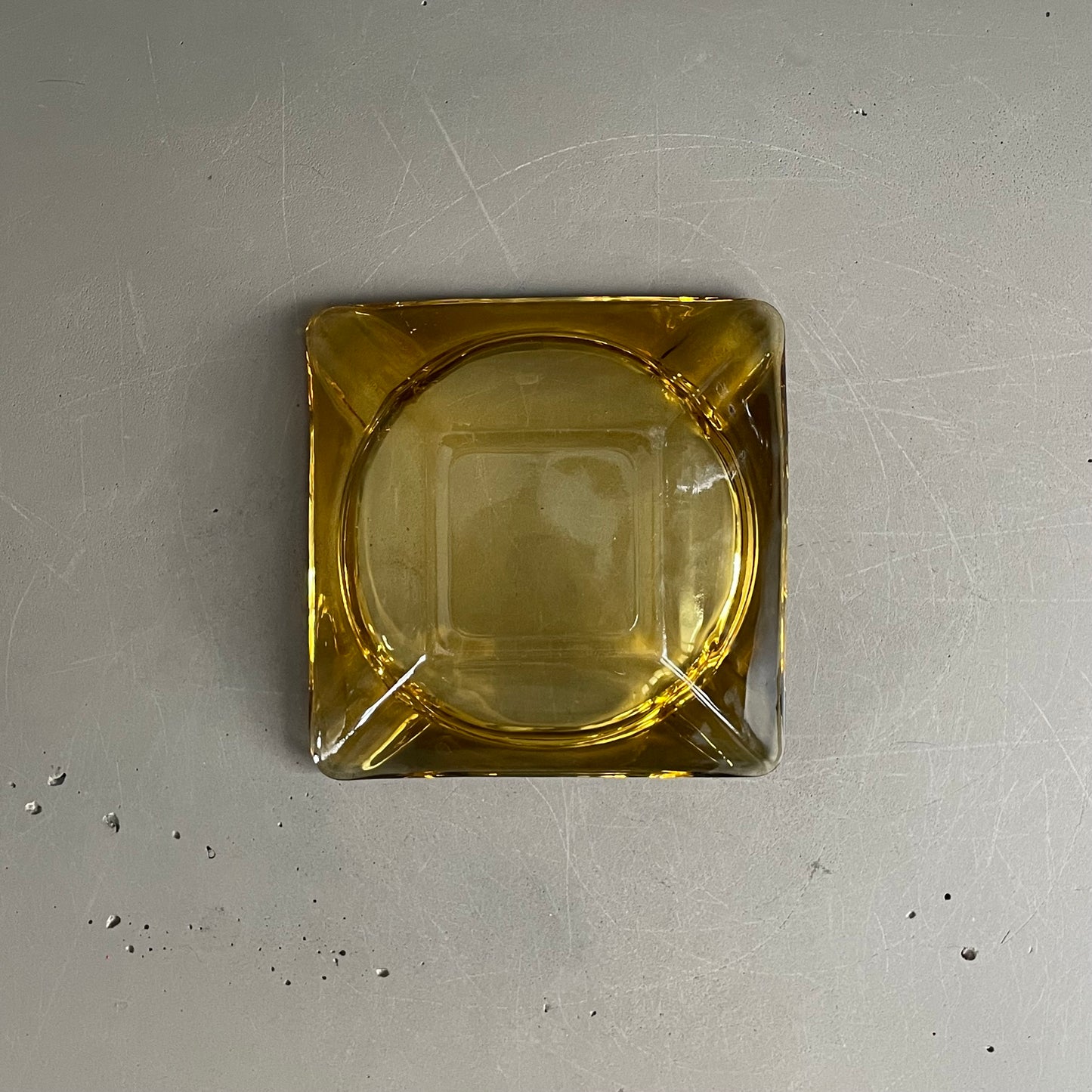 Cendrier vintage en verre jaune - Ref 1162