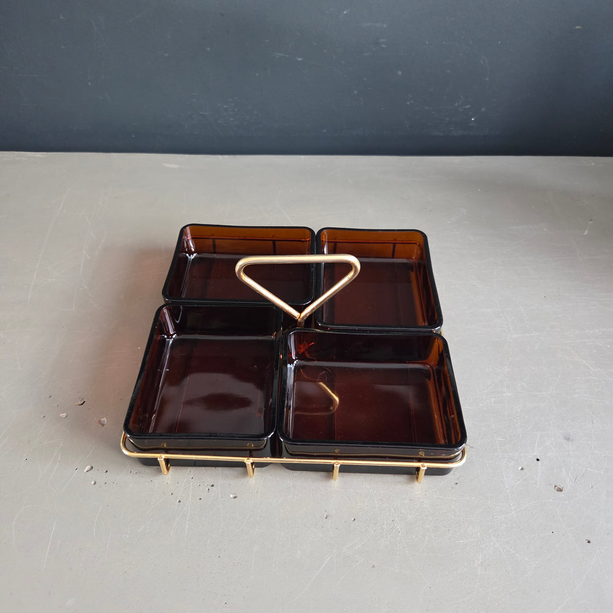 Serviteur à apéritif en fil métal doré et verre ambré - Vereco - Ref 1453