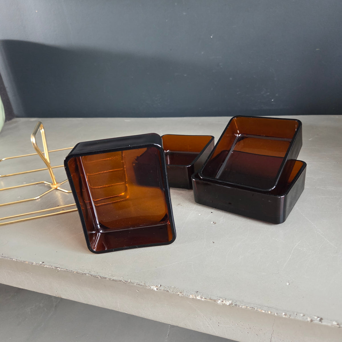 Serviteur à apéritif en fil métal doré et verre ambré - Vereco - Ref 1453