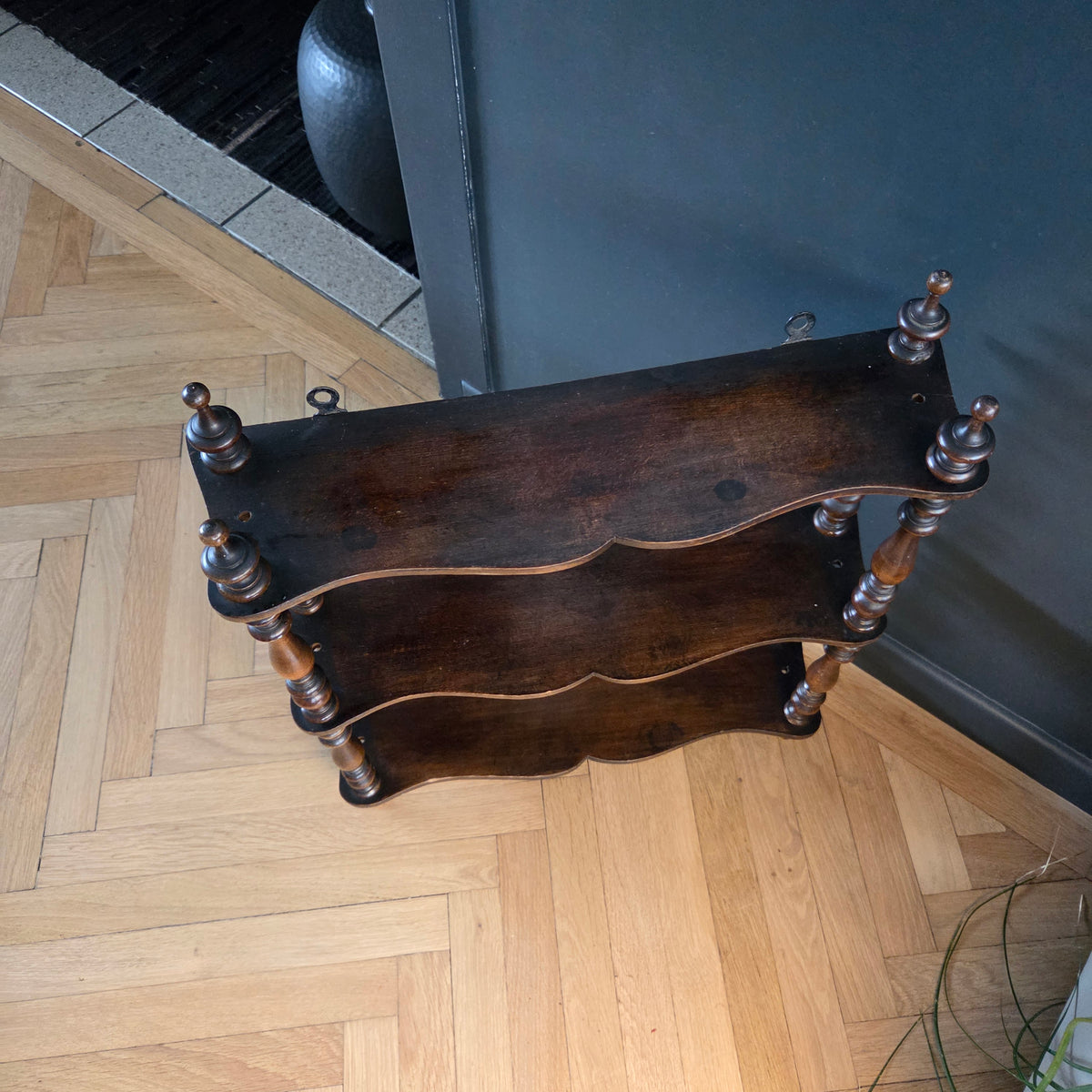 Étagère ancienne à suspendre/ poser en bois tourné - Ref 1464