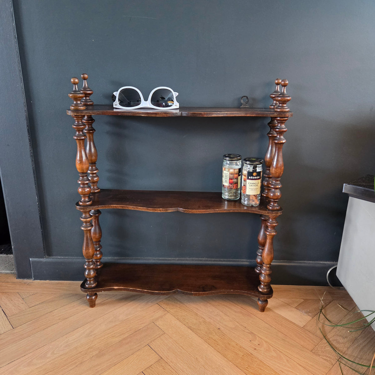Étagère ancienne à suspendre/ poser en bois tourné - Ref 1464