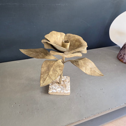 Bougeoir fleur en métal peint avec base en pierre - Ref 1468