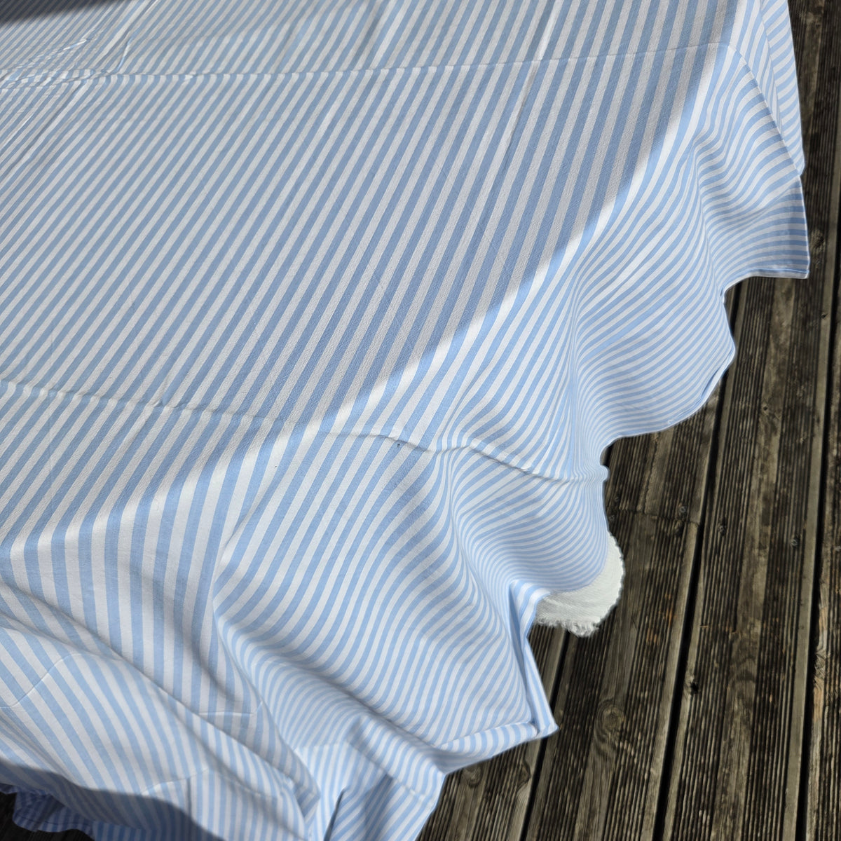 Pièce de tissu rayé bleu layette - Drap ancien 265x165cm - Ref 1479