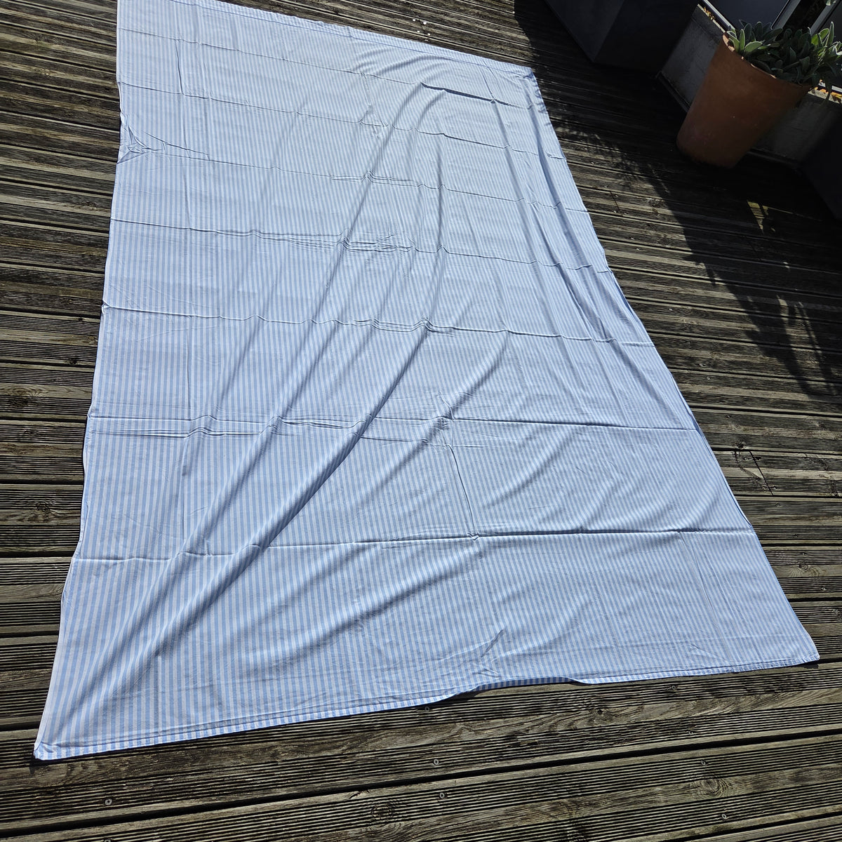 Pièce de tissu rayé bleu layette - Drap ancien 265x165cm - Ref 1479